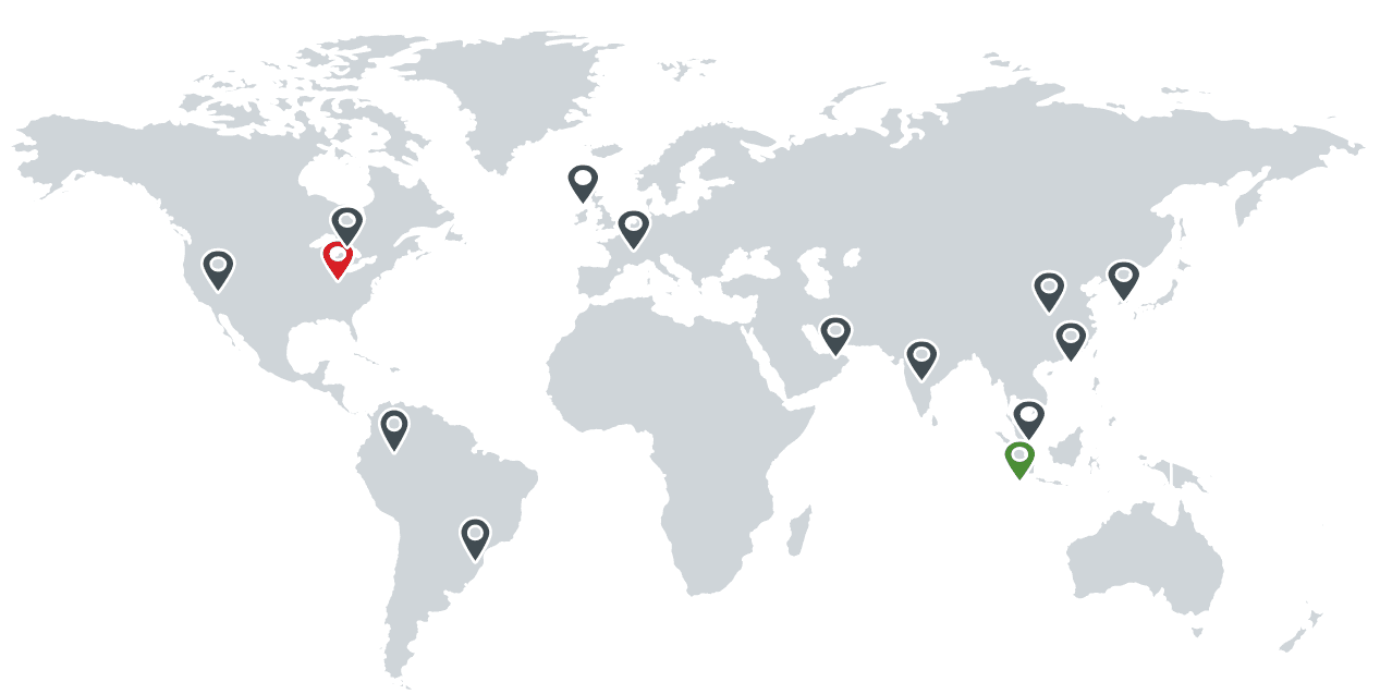 Mapa global con ubicaciones de centros de servicio de Qualitrol en múltiples continentes
